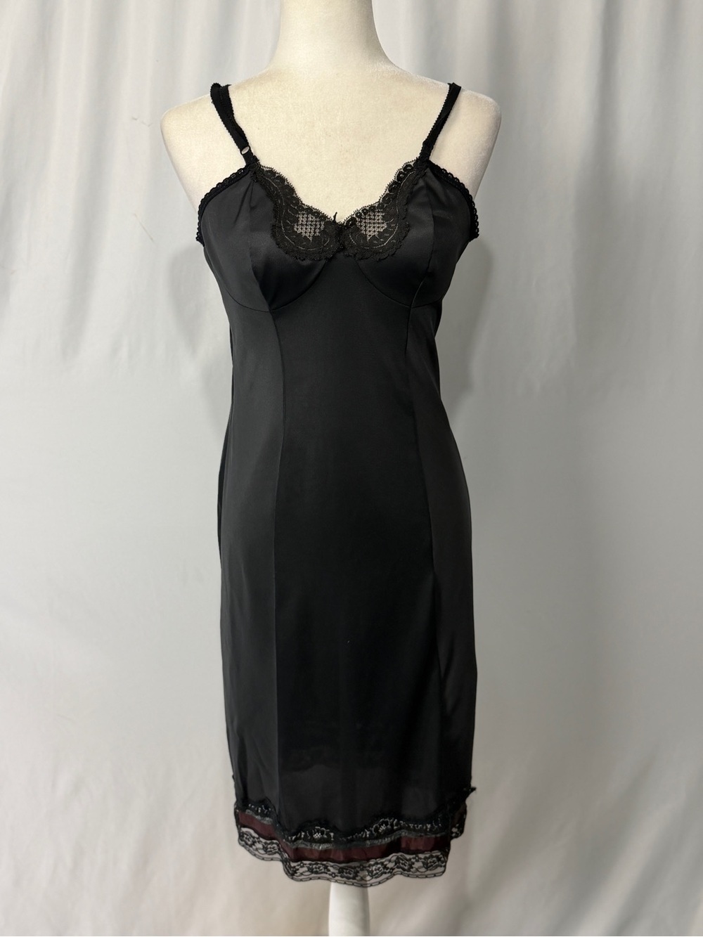 VTG JCPenney Black Nylon Full Slip Dress Lace Sweetheart Midi Sz M/L